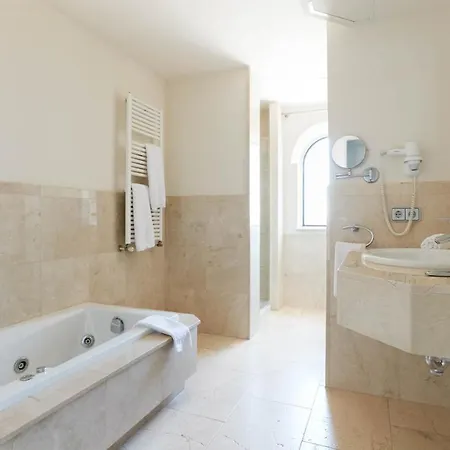 Hotel Gran 4*