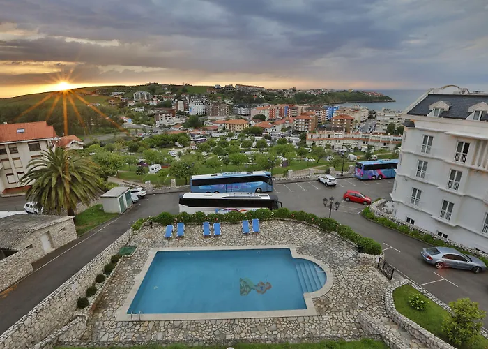 苏安西斯格兰酒店